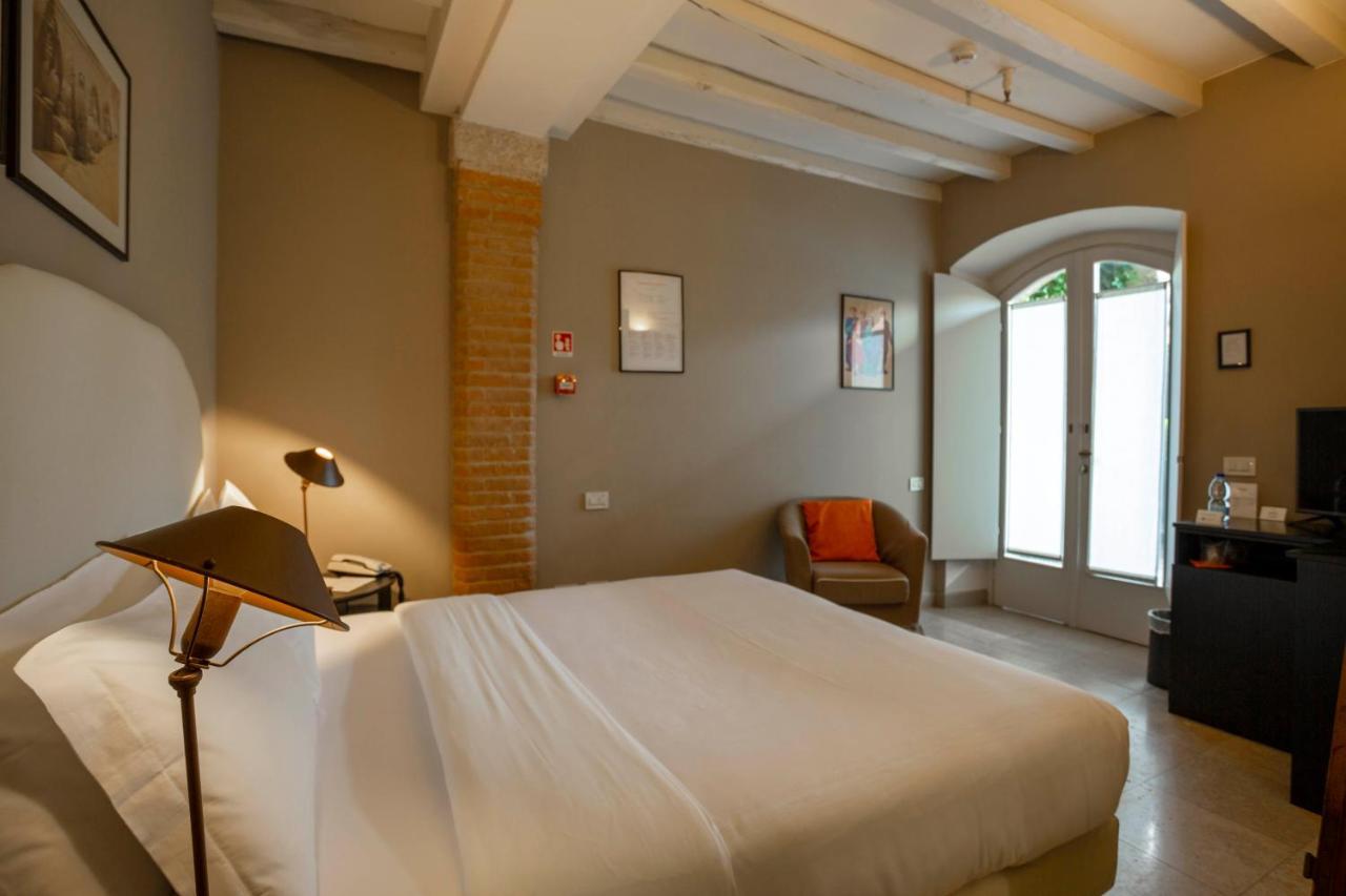 Santellone Resort Brescia Exterior foto